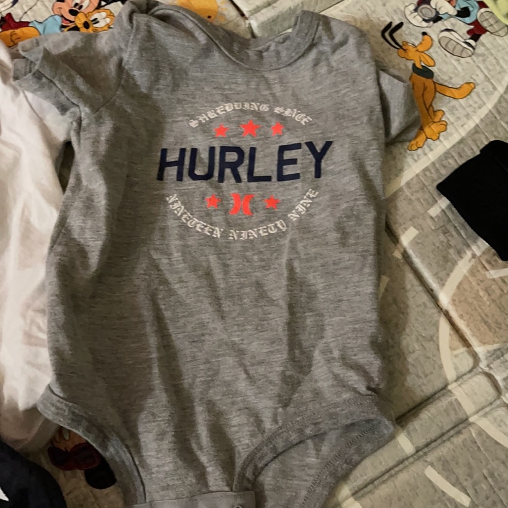 Hurley bundle - Picture 2 of 4